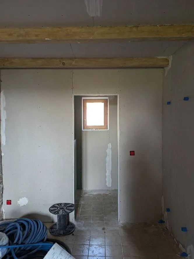 Rénovation intérieure maison en pierres (18)